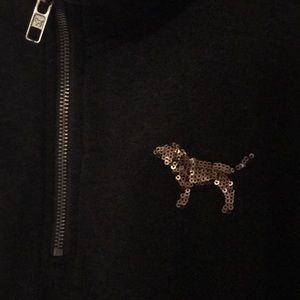 VS Small zip up pullover